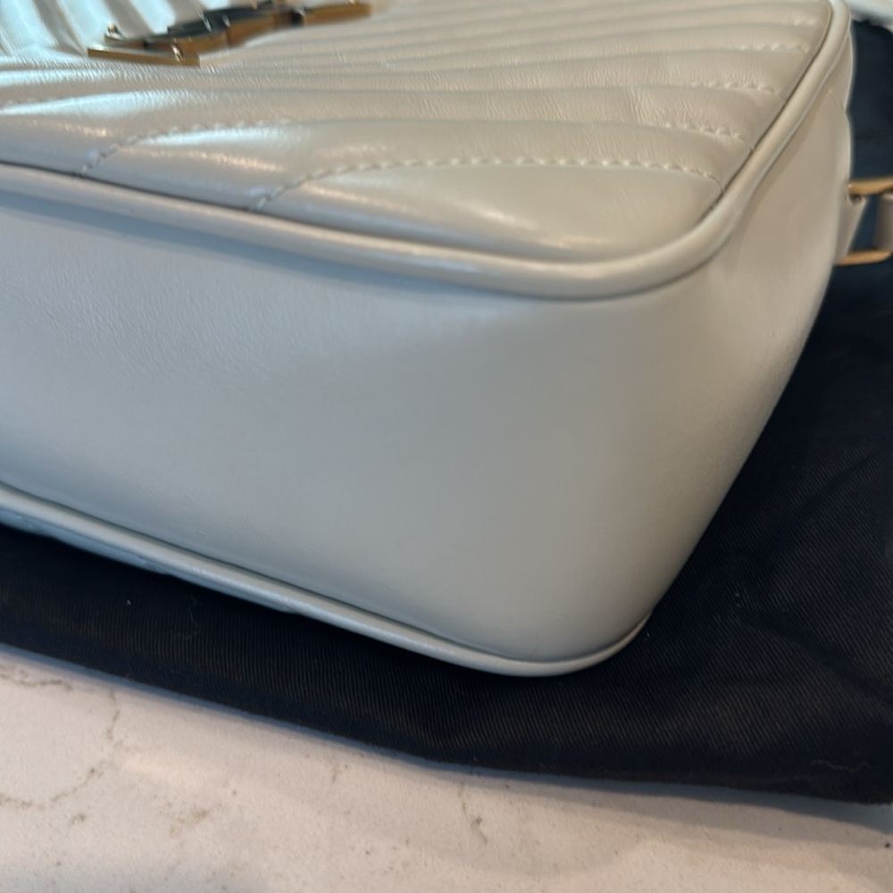 YSL classic leather camera bag in the color bone. - Picture 10 of 15